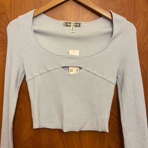 Light blue/gray long sleeve Urban outfitters crop top